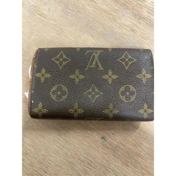 Louis Vuitton 2003 Monogram Porte Monnaie Billets Tresor Wallet- Vintage Burrito